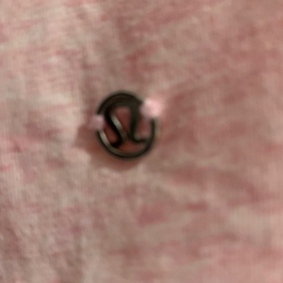 Lululemon shirt - Picture 4 of 4